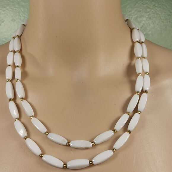 woman necklace - Picture 1 of 4